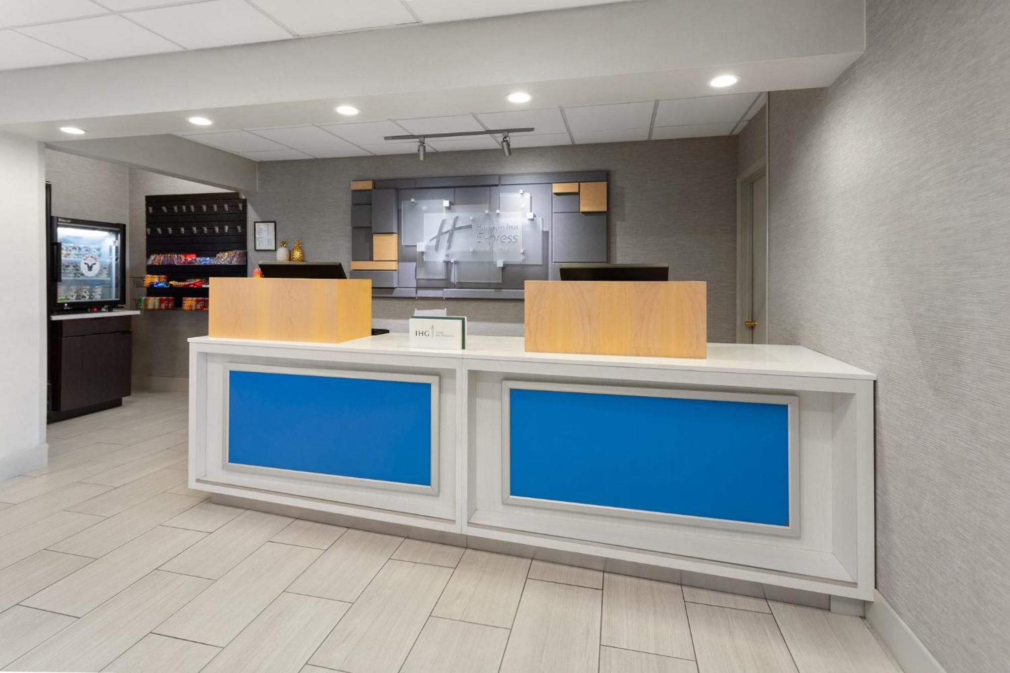 Holiday Inn Express Hotel & Suites Acme-Traverse City By Ihg Zewnętrze zdjęcie
